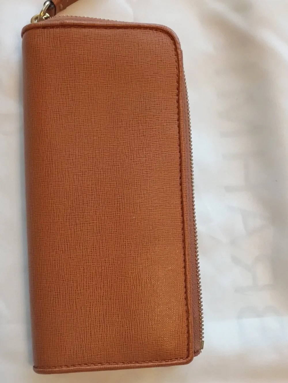Dooney & Bourke Tan Zip Wallet Saffiano leather Natural Tan